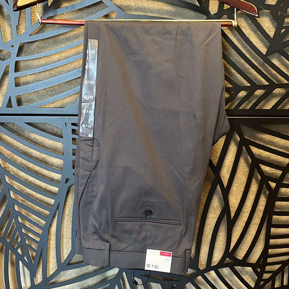 *New* Express Easy Care Slim Fit Stretch Dress Pants 34W x 30L